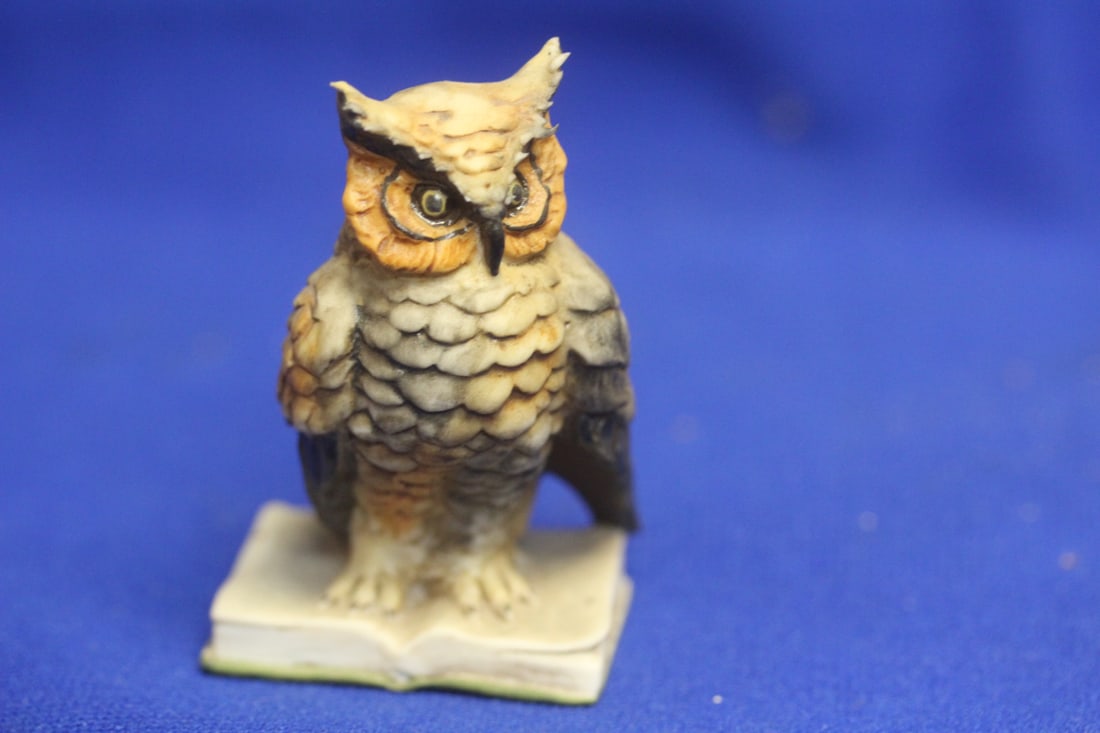 Signed Triade, Italy Porcelain Owl: 3 inches tall - well carved
