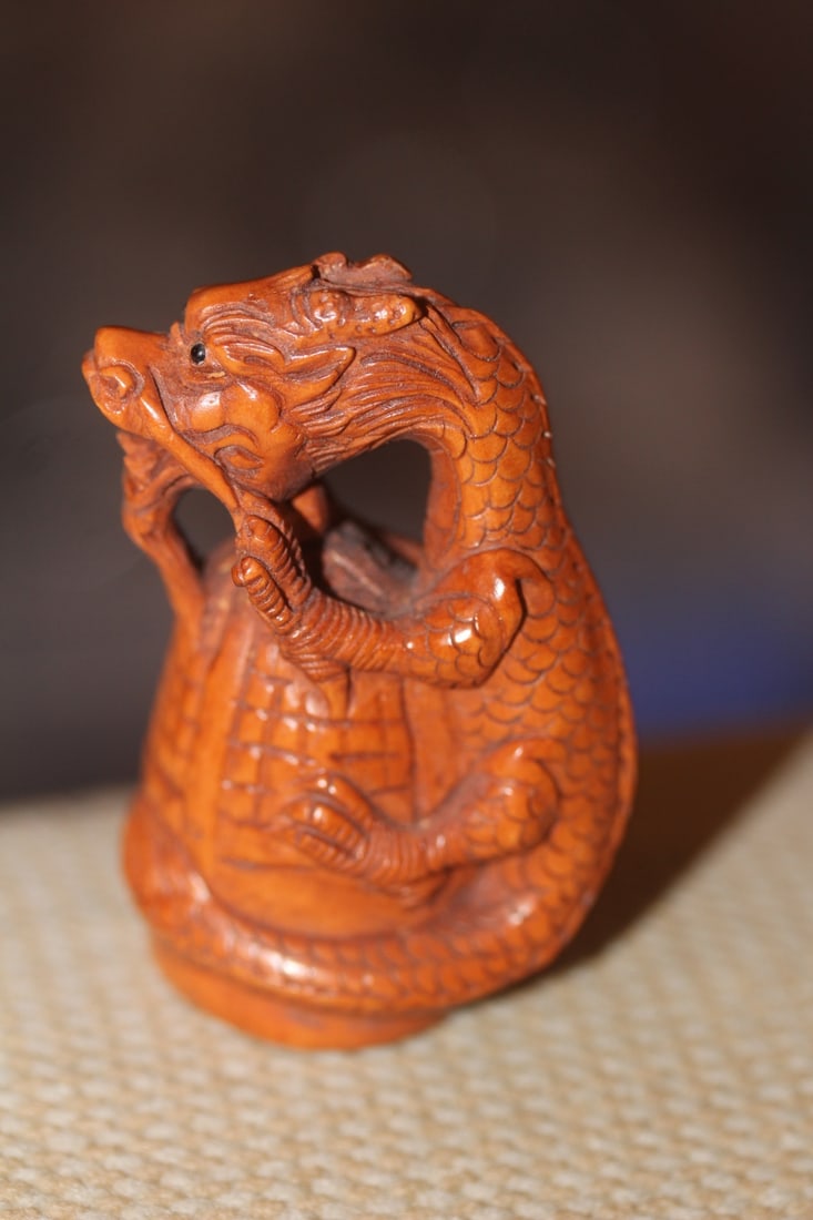Japanese Dragon Wooden Netsuke: signed - 2 1/8" tall