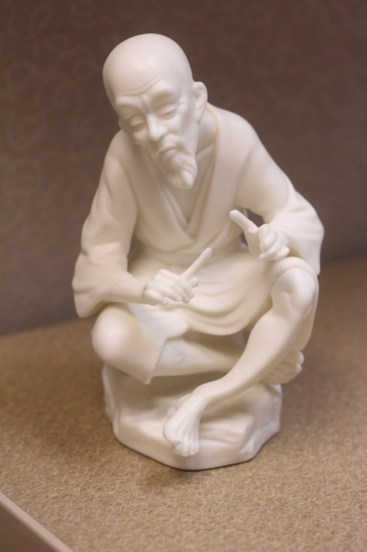 Chinese Blanc de Chine Figurine: 6" tall
