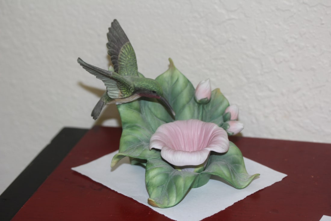 Porcelain Hummingbird: please note: one chip on one leaf as shown - 5 inches tall