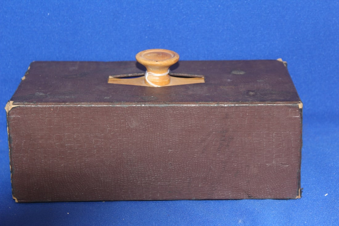 Old Pokerchips with Holder (1 of 2)
