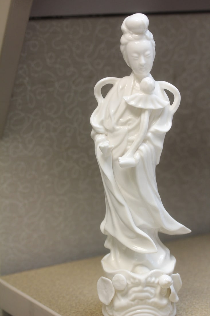 Chinese Blanc de Chine Figurine: 11" tall