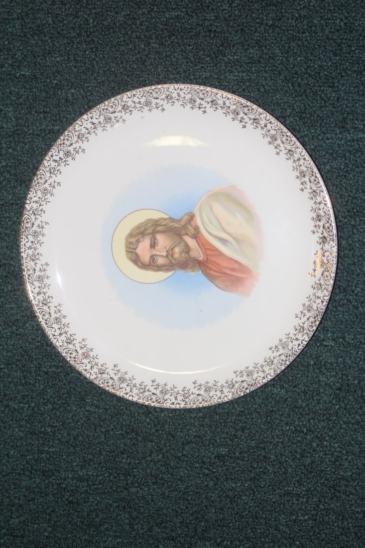 Jesus Plate: 10 1/8" in diameter