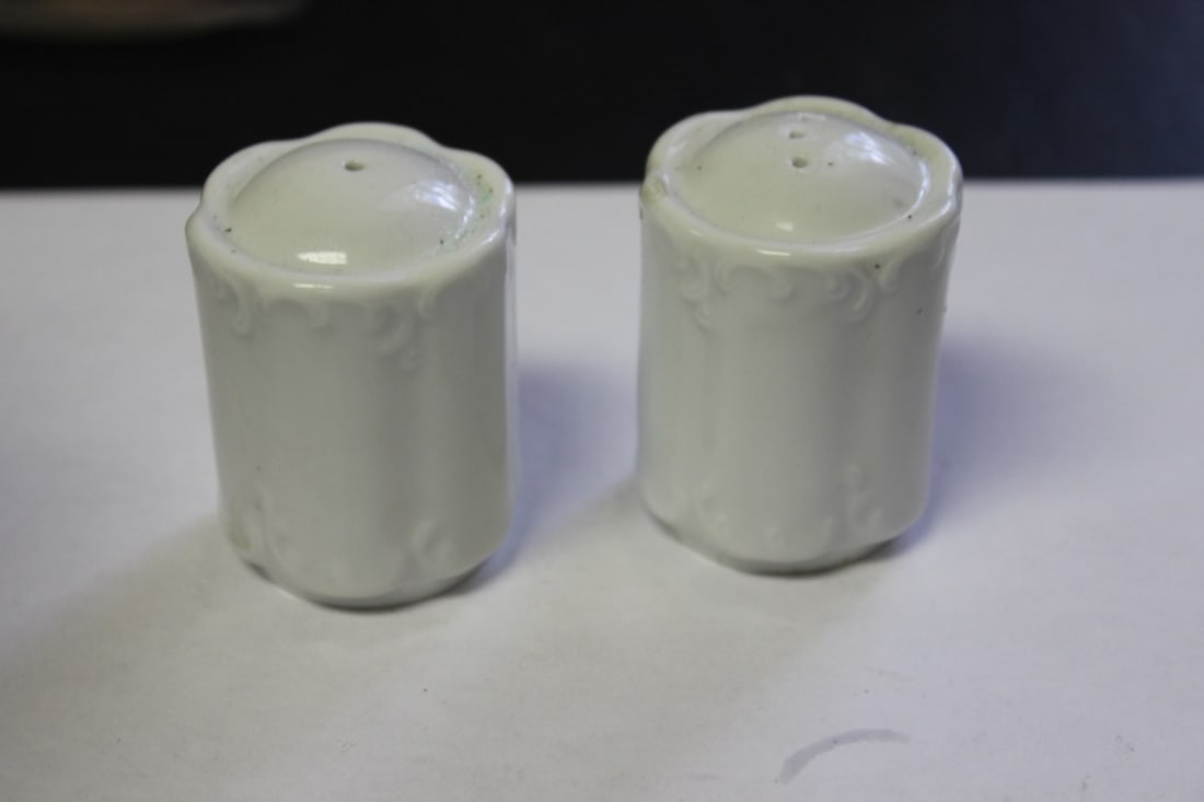 Pair of Vintage Salt and Pepper Shakers: As shown on photos
