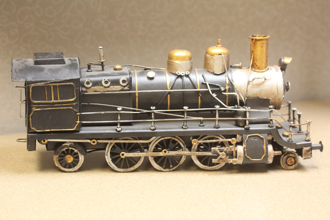 Model Train Head: no engine - 12 inches long - metal construction