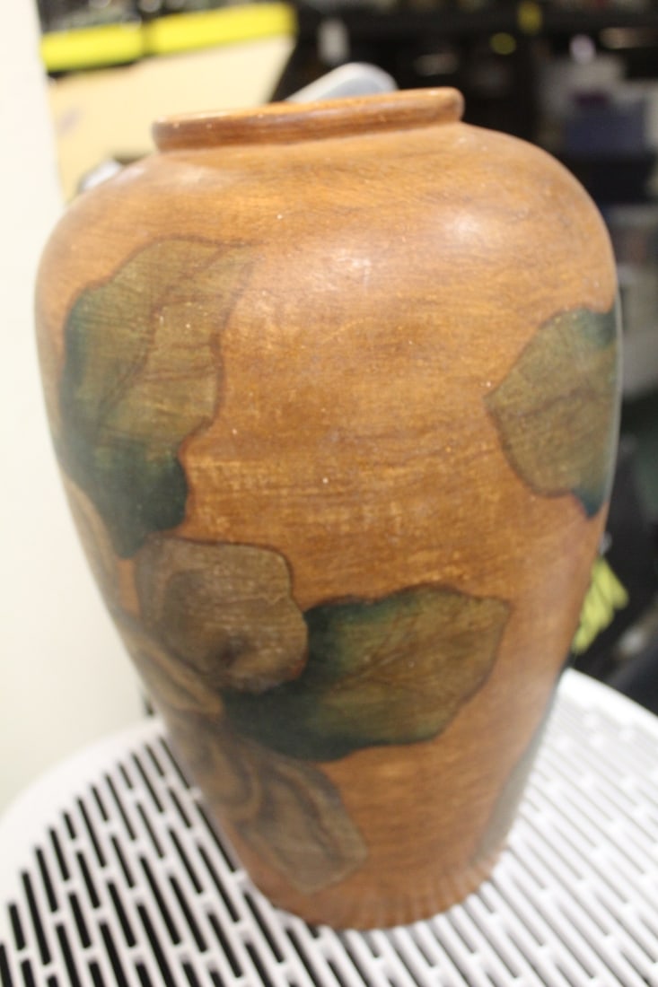 Antique Pottery Vase: please note: some scratches/ware - 12" tall