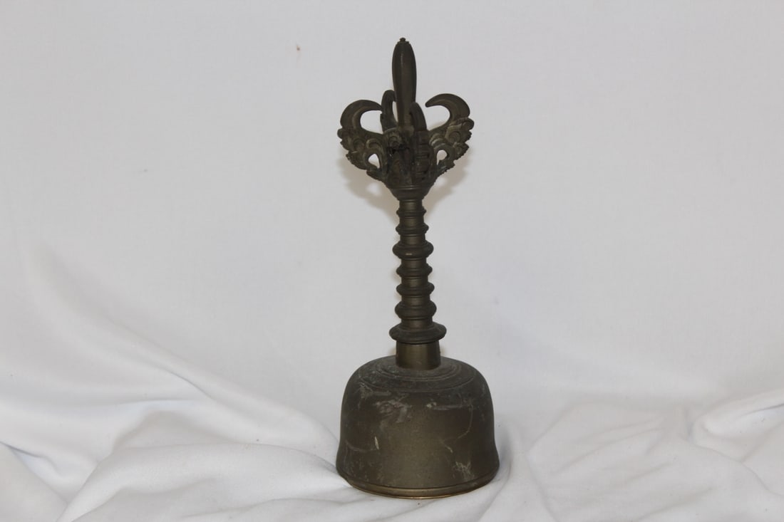 A Vintage Brass Bell: 7 1/4" tall
