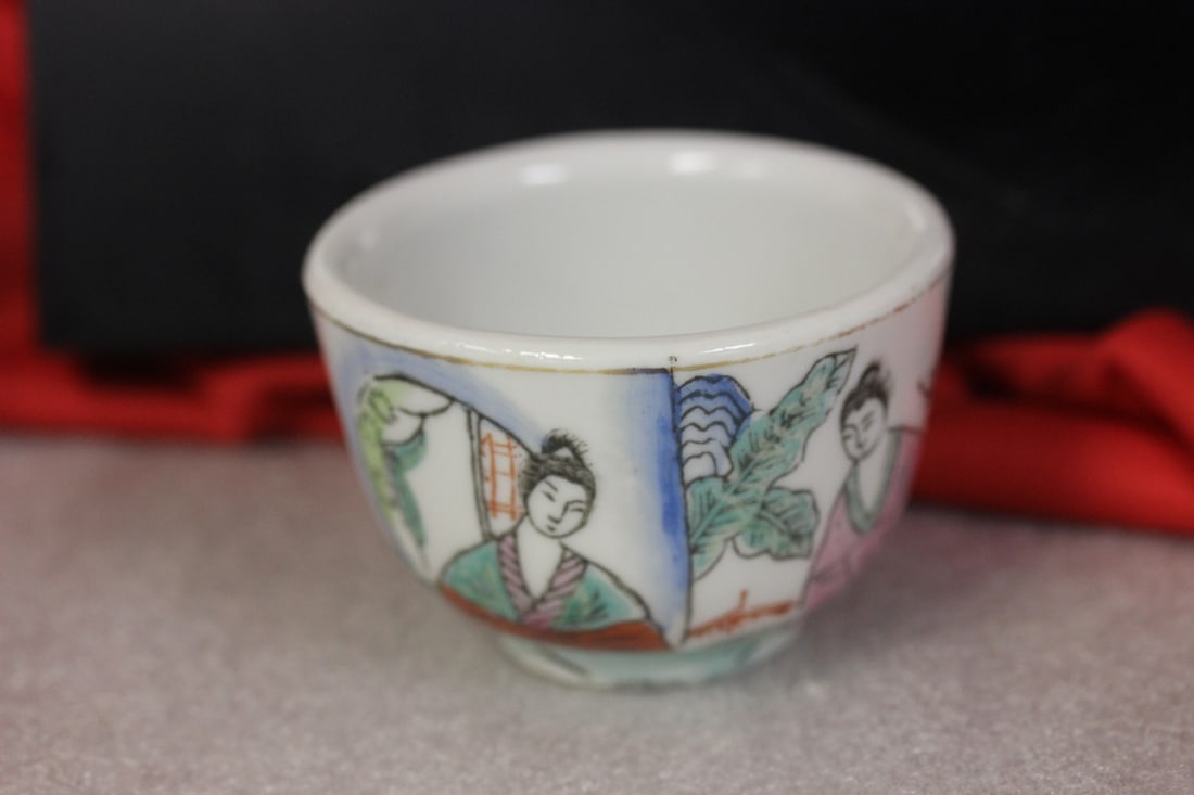 A Vintage Chinese Teacup: Signed - 2 inches tall
