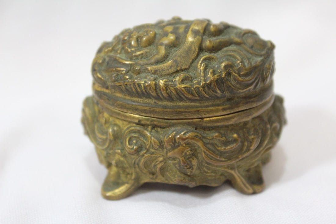 Ornate Metal Trinket Box: 2 1/8" across