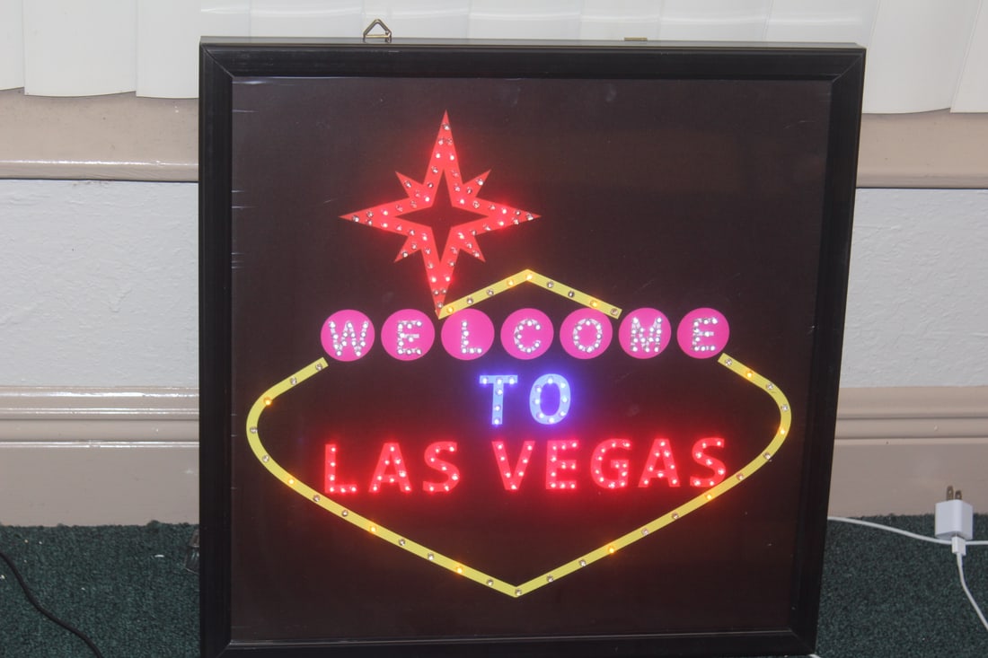 Welcome to Las Vegas Flashing Sign: 19 inches square