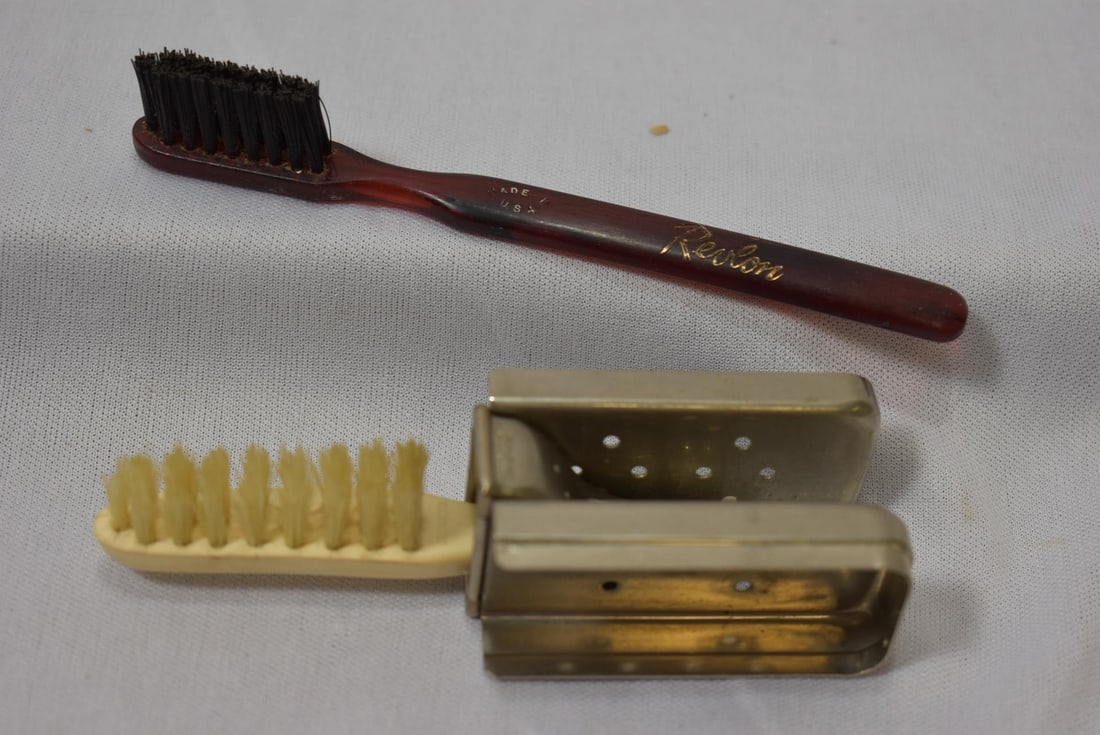 Lot of 2 Brushes - A Rare Decoater Tooth Brush: and a Revlon Brush