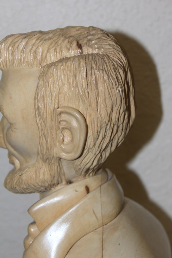 Solid Wood Abraham Lincoln Statue - 4