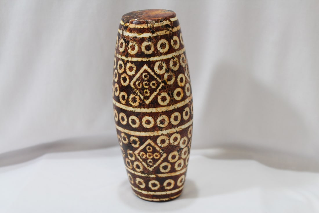 A Huge Dzi Bead - 4