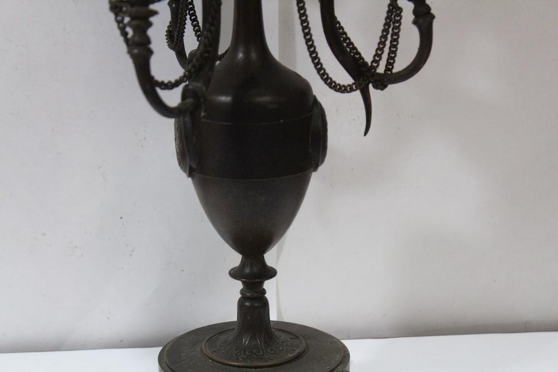 A Heavy Lamp - 4