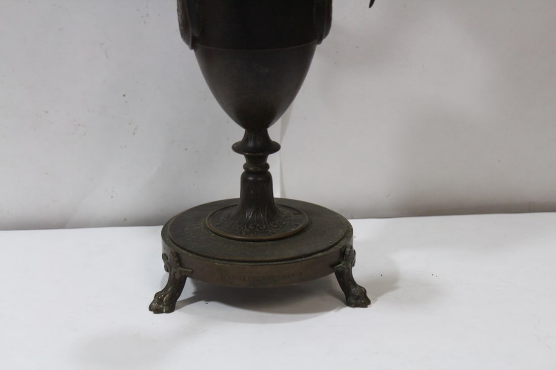 A Heavy Lamp - 5