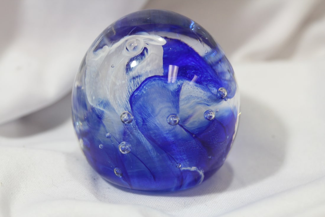 An Artglass Paperweight: 2 3/4" tall