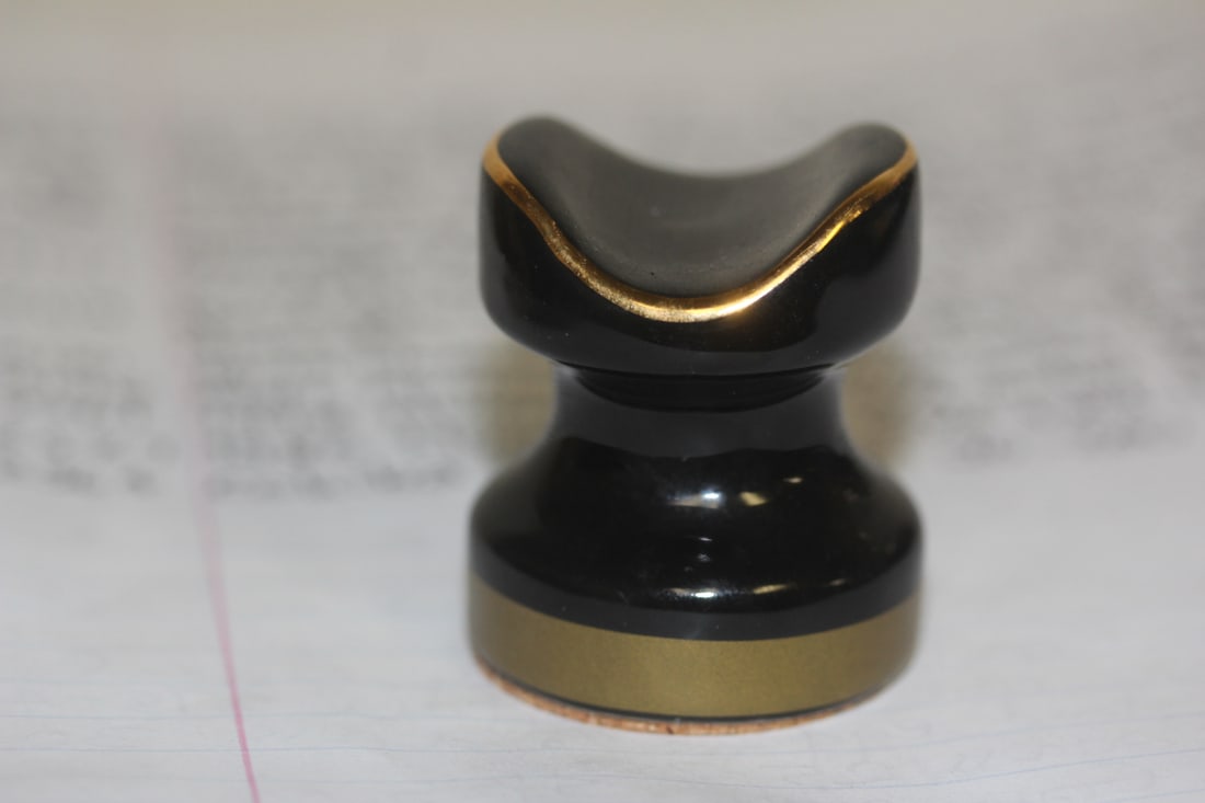 Ceramic Cigar Holder: 1 5/8" tall