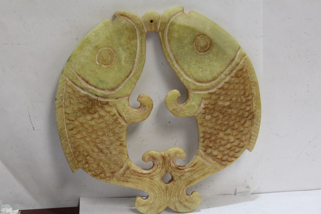 A Double Carved Jade Or Hardstone Double Fish: 8 inches in diameter