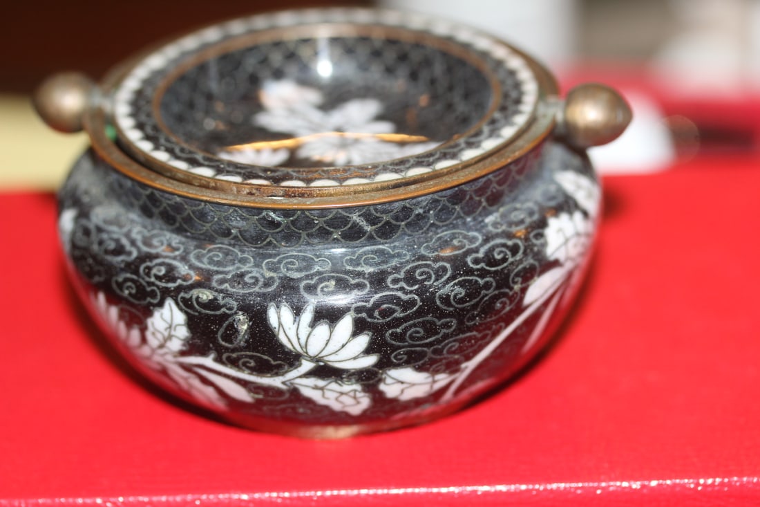 Antique Flip Cloisonne Ashtray - 3
