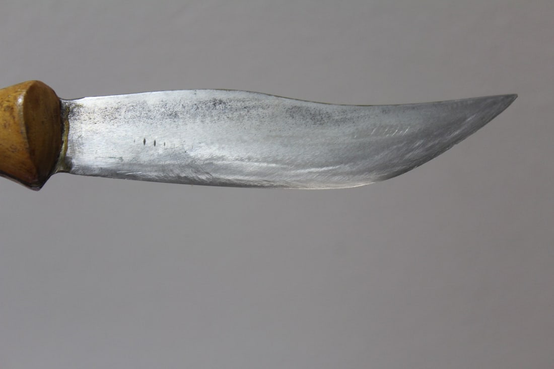 A Bowie Knife - 5