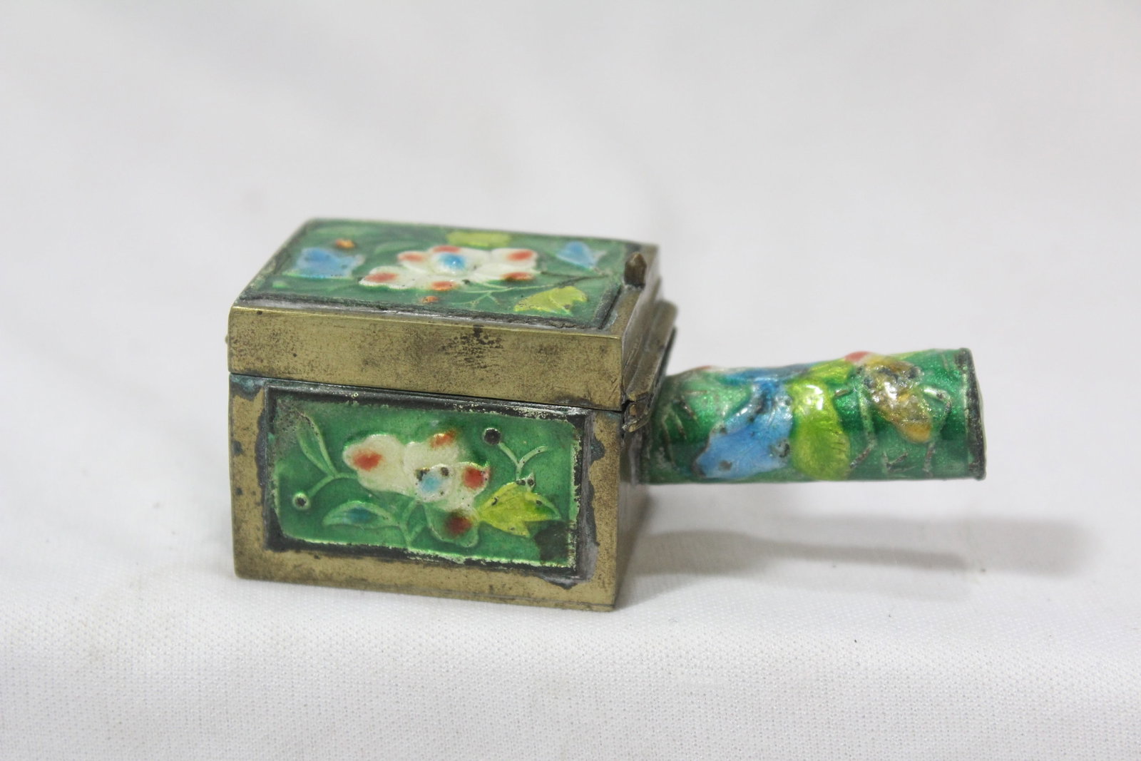 An Enamel Trinket Box: marked Made in China - 3" across