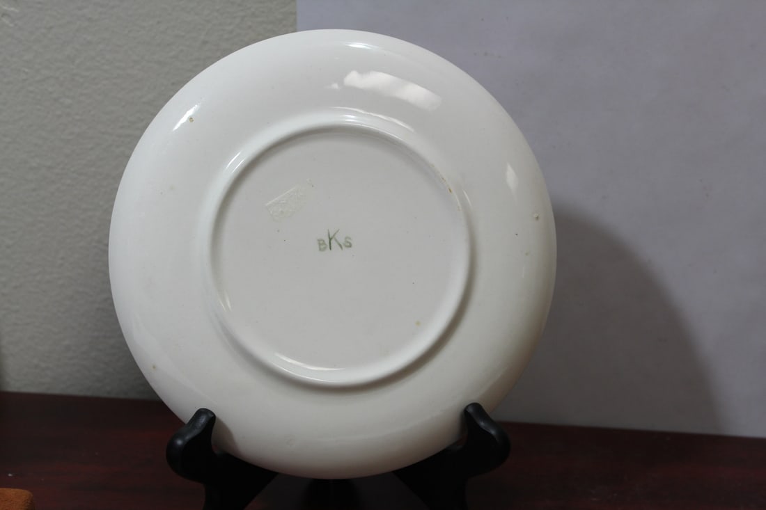 A Handpainted Ceramic Plate - 3