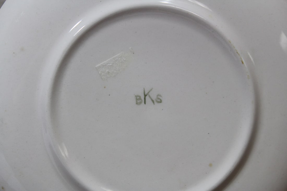 A Handpainted Ceramic Plate - 4