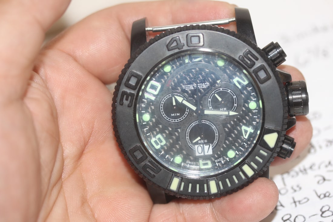 Chronographic Invicta Watch - 3