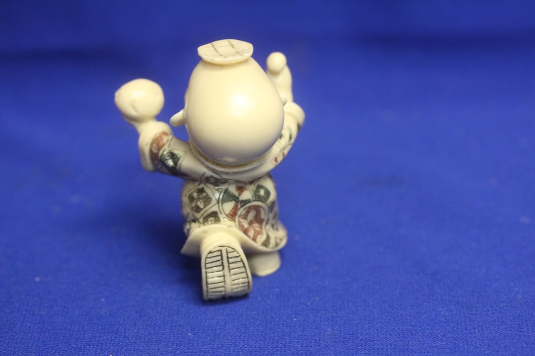 Chinese Resin Boy - 3