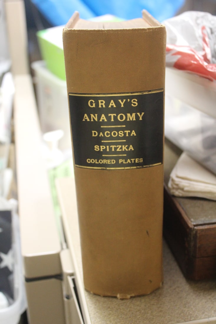 Gray's Anatomy Hard Cover Book: over 100 years old as seen