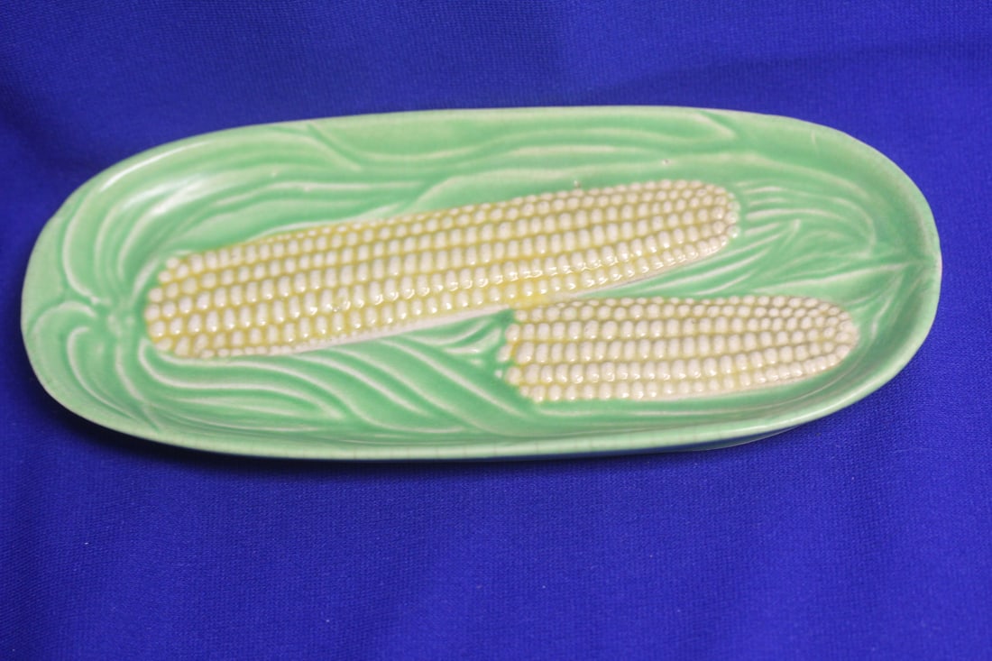 A Japan Corn Ceramic Holder: 9 inches long