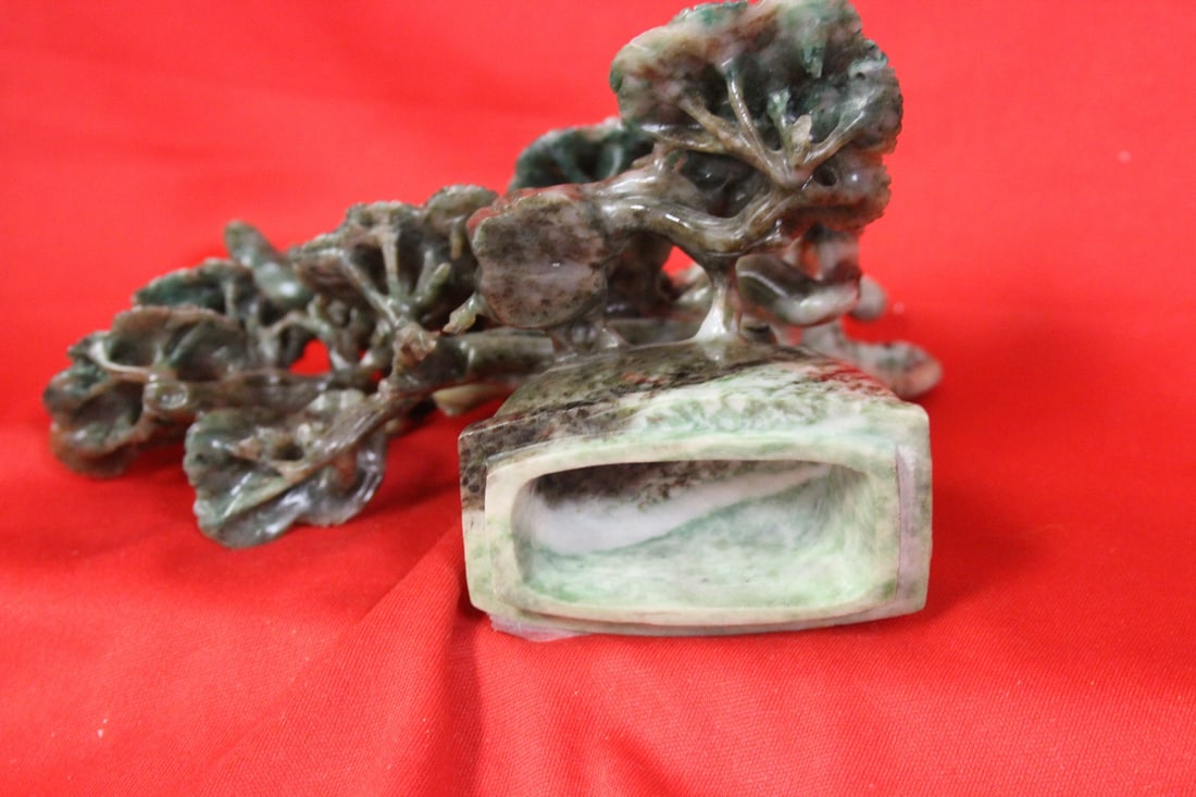 A Jade Urn - 11