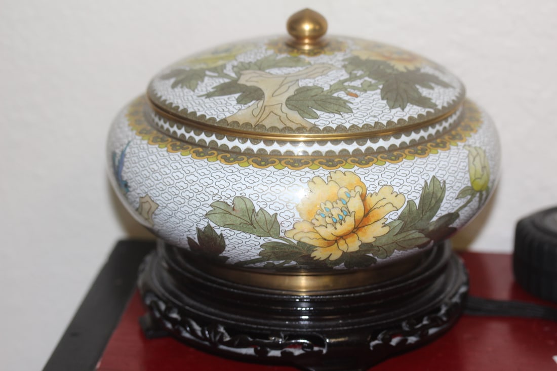 Chinese Cloisonne Bowl: with lid - on carved wooden stand - 8 inches in diameter