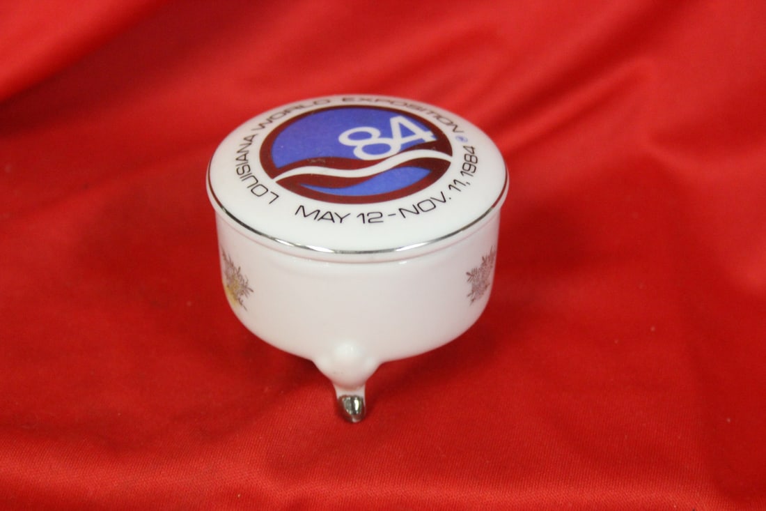 A Three Legged Trinket Box: 2 3/4" in diameter