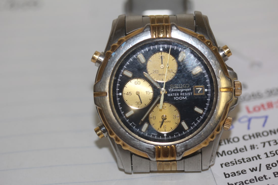 Seiko Chronographic Alarm Watch (1 of 5)