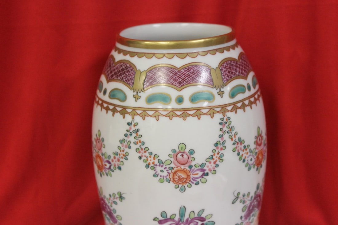 A Chinese? Export Vase - 5