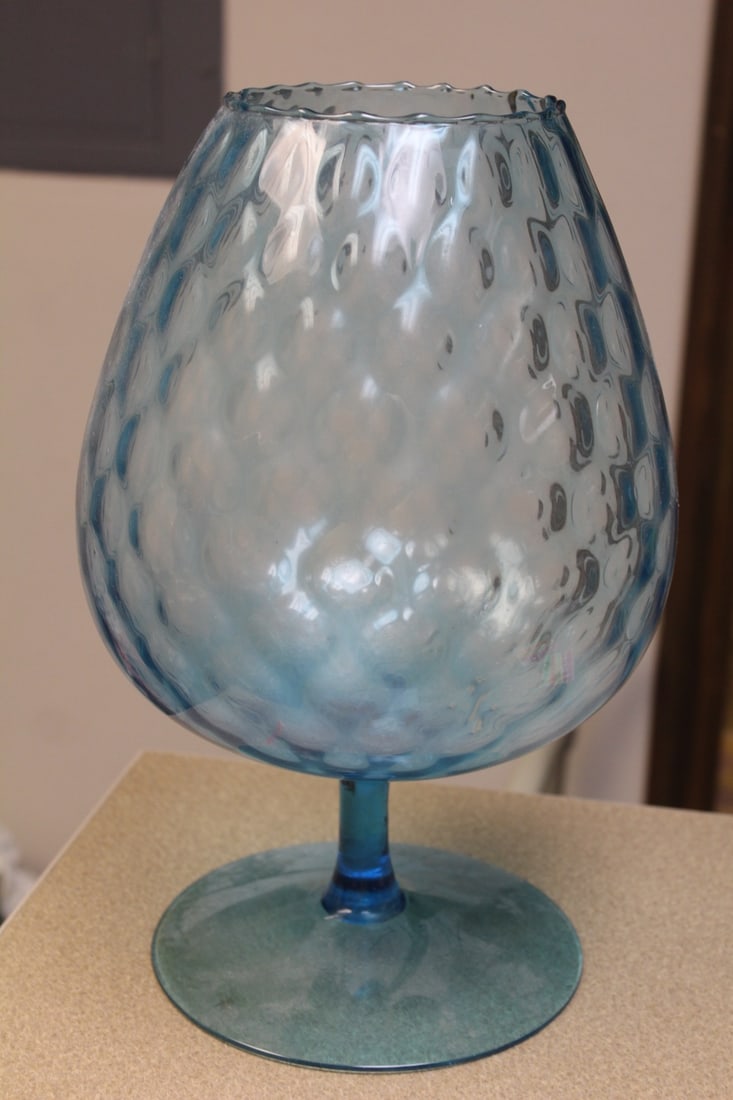 Teal Colour Glass Goblet (1 of 5)