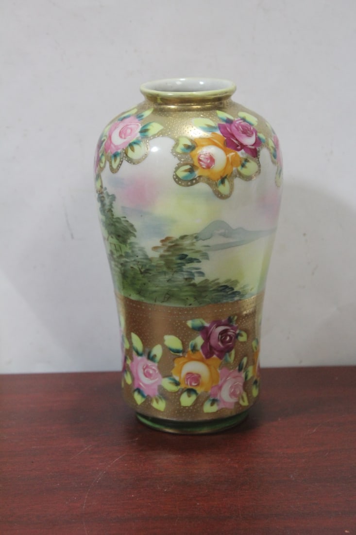 A Handpainted Nippon Vase: 7 1/4" tall