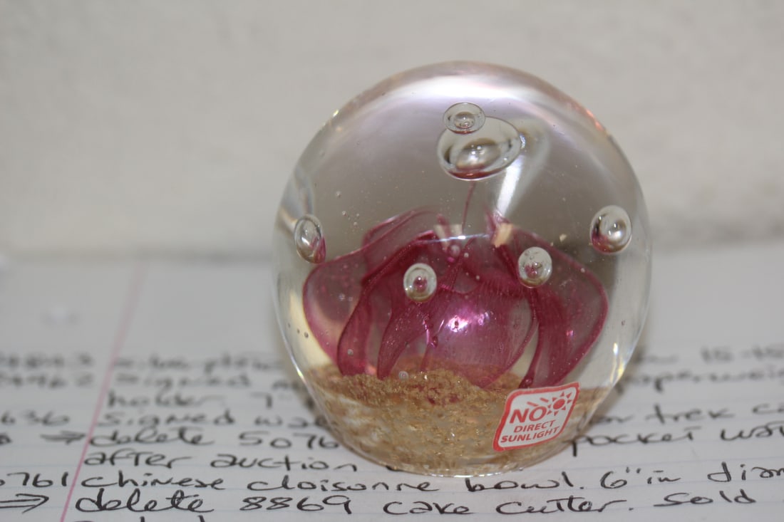 Art Glass Paperweight: 2 1/4" tall