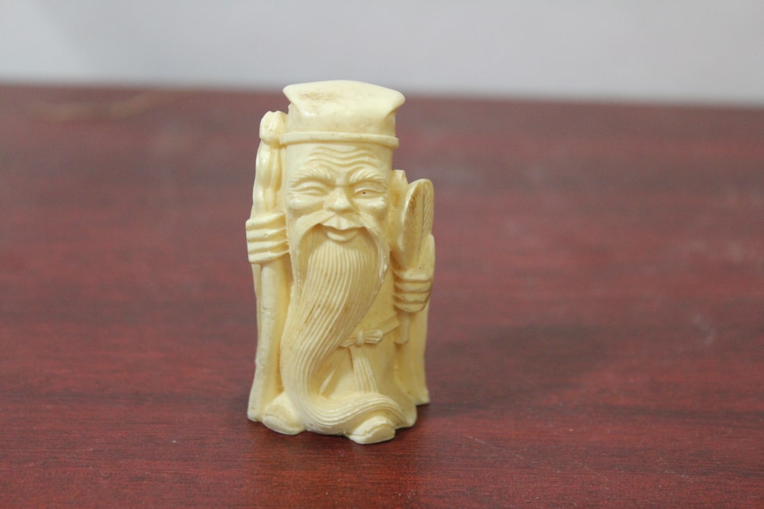 A Nicely Carved Resin Sage (1 of 7)