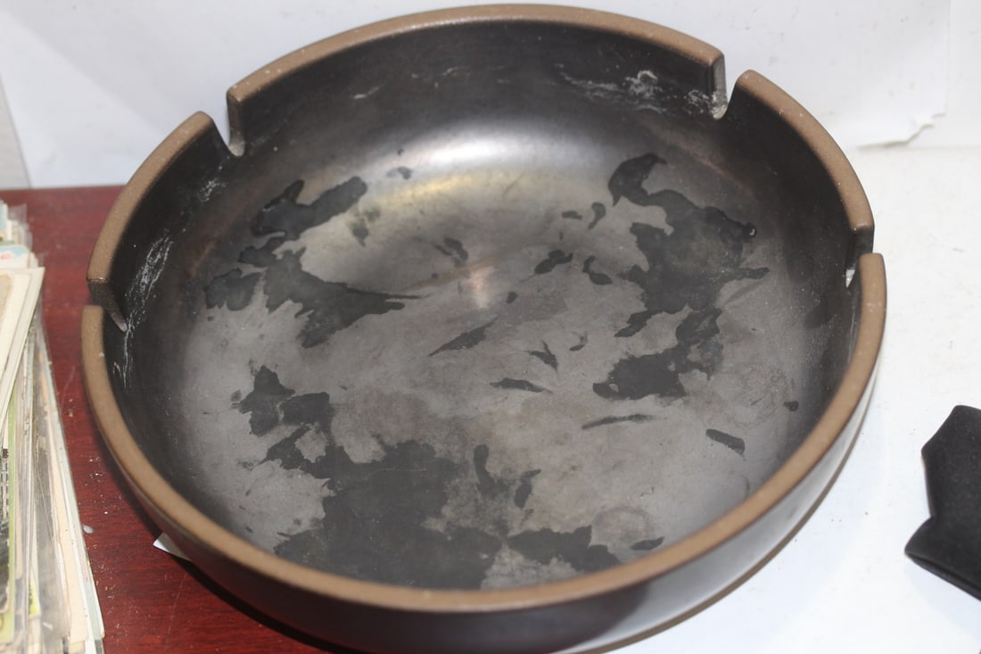 A Vintage Edith Heart Art Pottery Ashtray: 8 1/2" in diameter