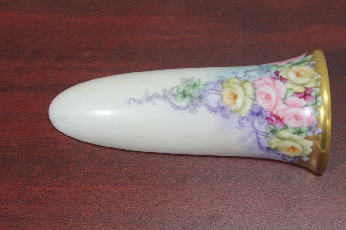 A Turner Hand Painted Wall Pocket: porcelain - 6 7/8" long