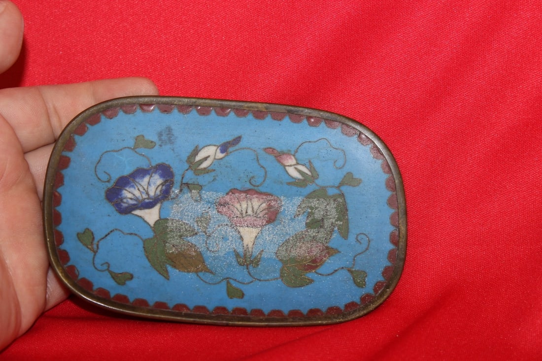A Chinese/Japanese/Asian Closionne Small Tray: 19th century - 5 inches across
