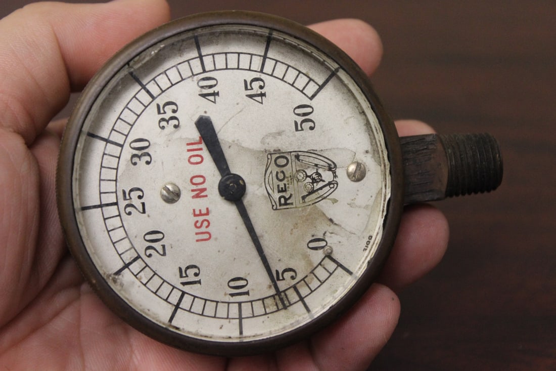A Vintage/Antique Reco Gauge: probably ealry 1900's - 2 3/4" in diameter - rare
