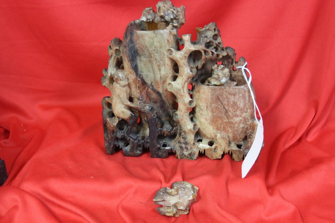A Soapstone Vase - 7