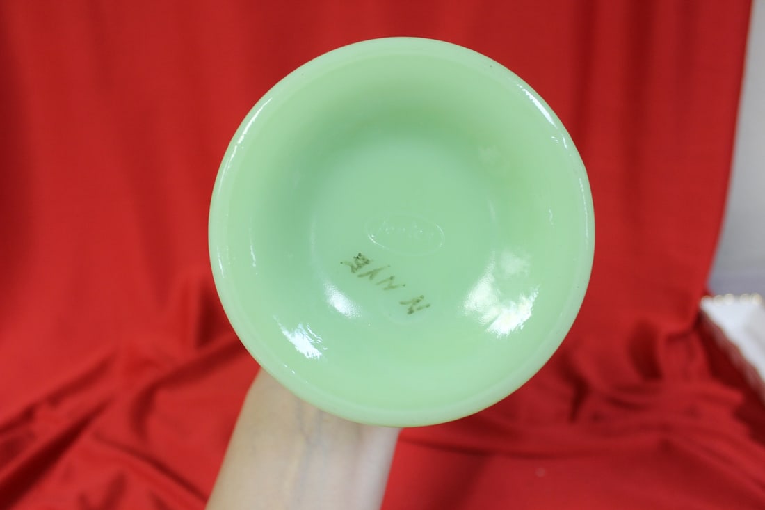 A Fenton Vase - 3