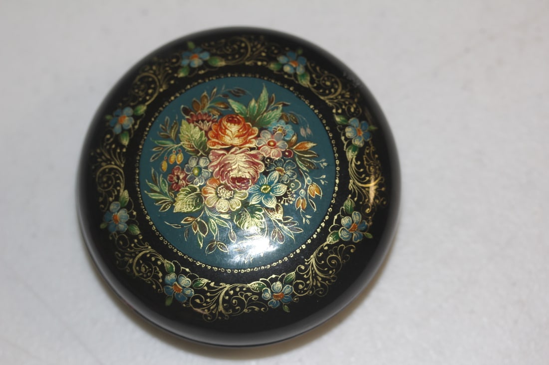Handpainted Lacquer Box: Russian? Asian? - 3 1/8" in diameter - beautifully painted - signed