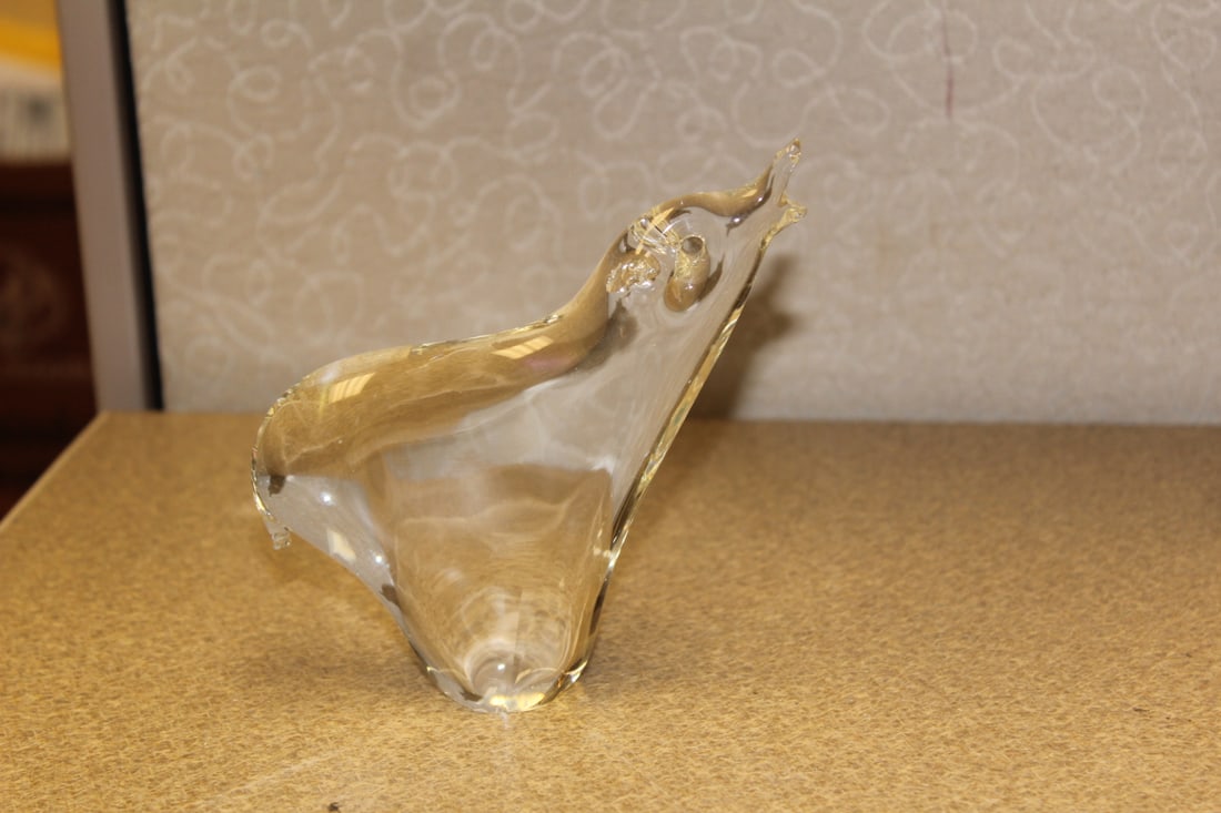 Signed Zane Crystal Seal?: clear - please note: chip by the ear as shown - 5 inches tall