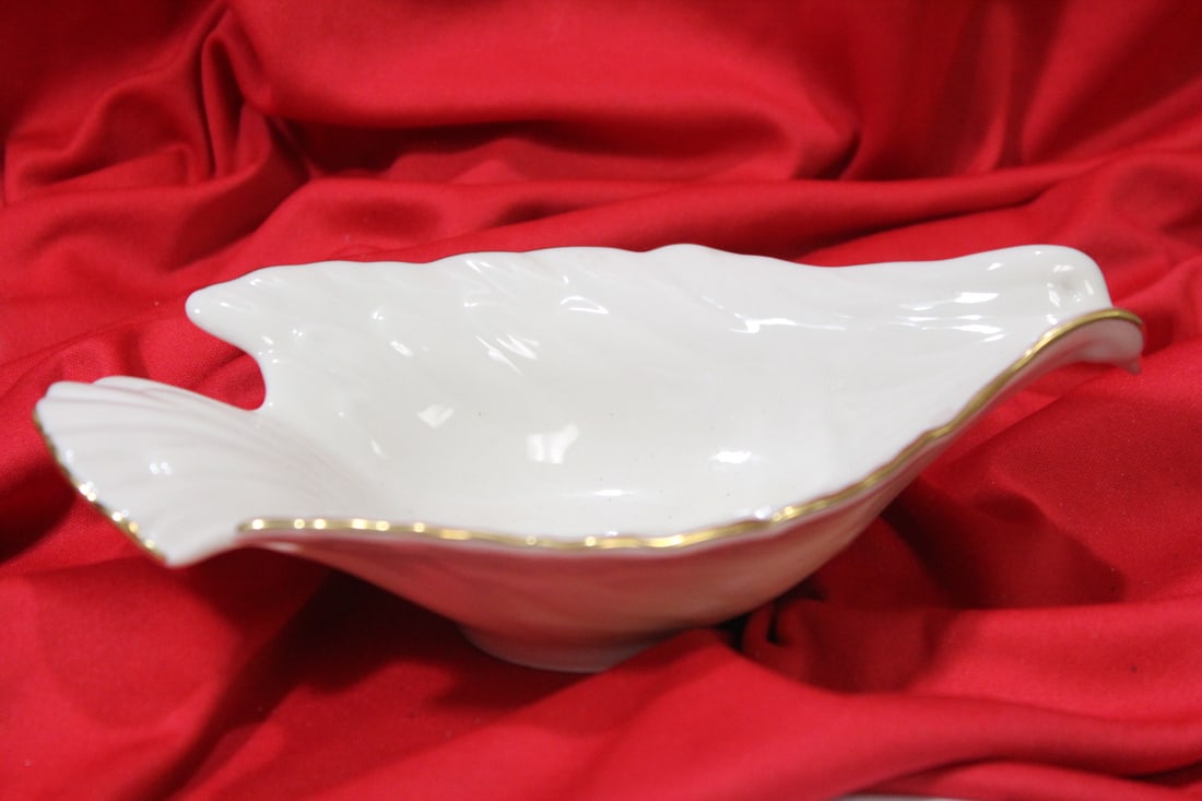 A Bird Form Lenox Gravy Bowl: 7 3/4" long
