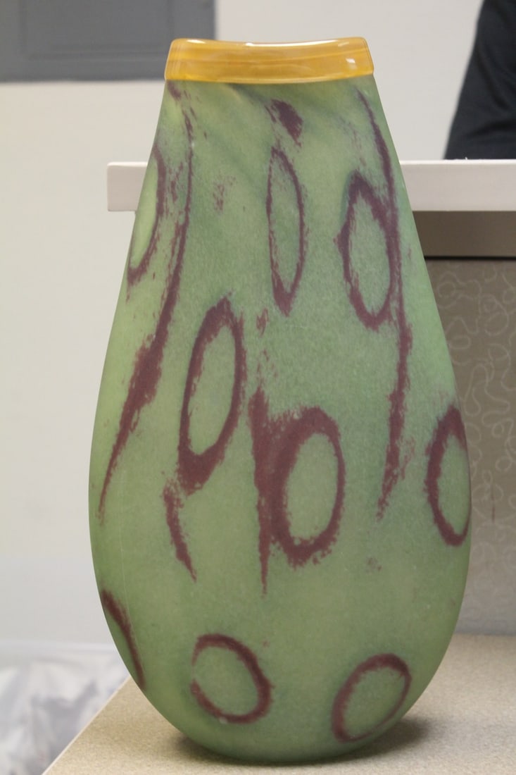 Large Artglass Vase: please note: minor wear - 16" tall by 8" wide